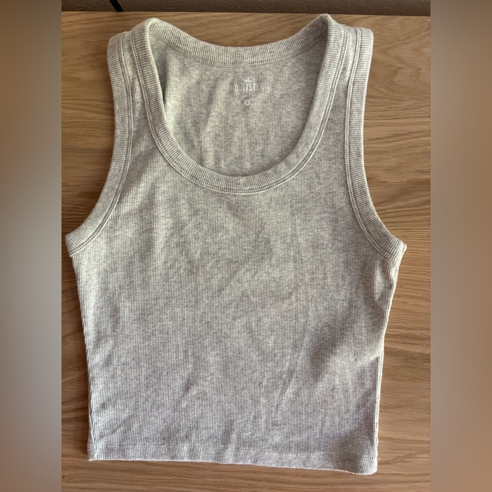 Hollister Women's Light Gray Tank Top